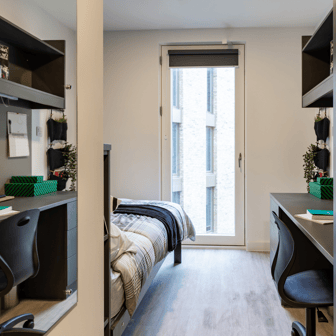 Classic En Suite - Image 3